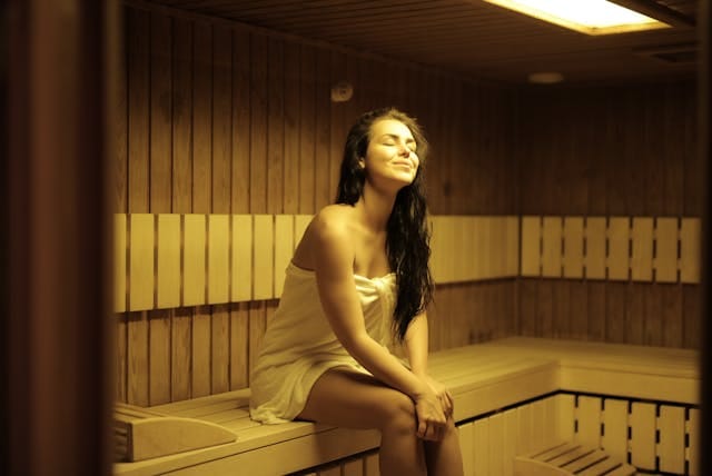 Detoxification, weight loss, improved circulation and stress relief benefits of wood fired saunas